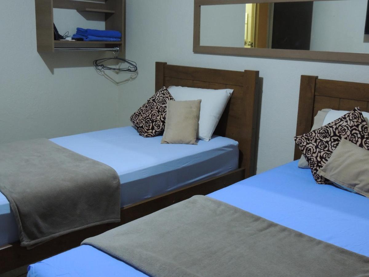 Quartos Em Casa In Caxias Da Paraiso ดูเก เด คาชิยาส ภายนอก รูปภาพ