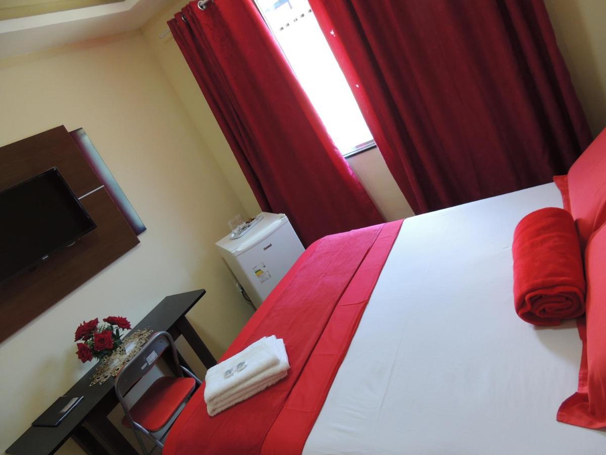 Quartos Em Casa In Caxias Da Paraiso ดูเก เด คาชิยาส ภายนอก รูปภาพ